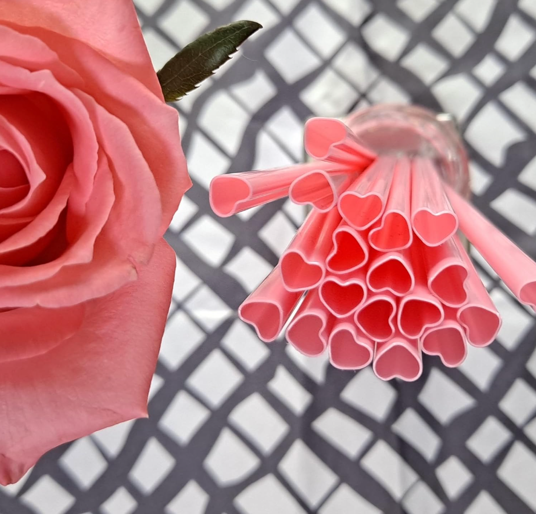 True Scoops milkshake heart-shaped straws